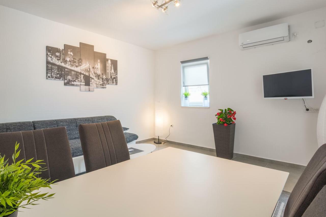 Luxury Apartment Melissa Vodice Exterior foto