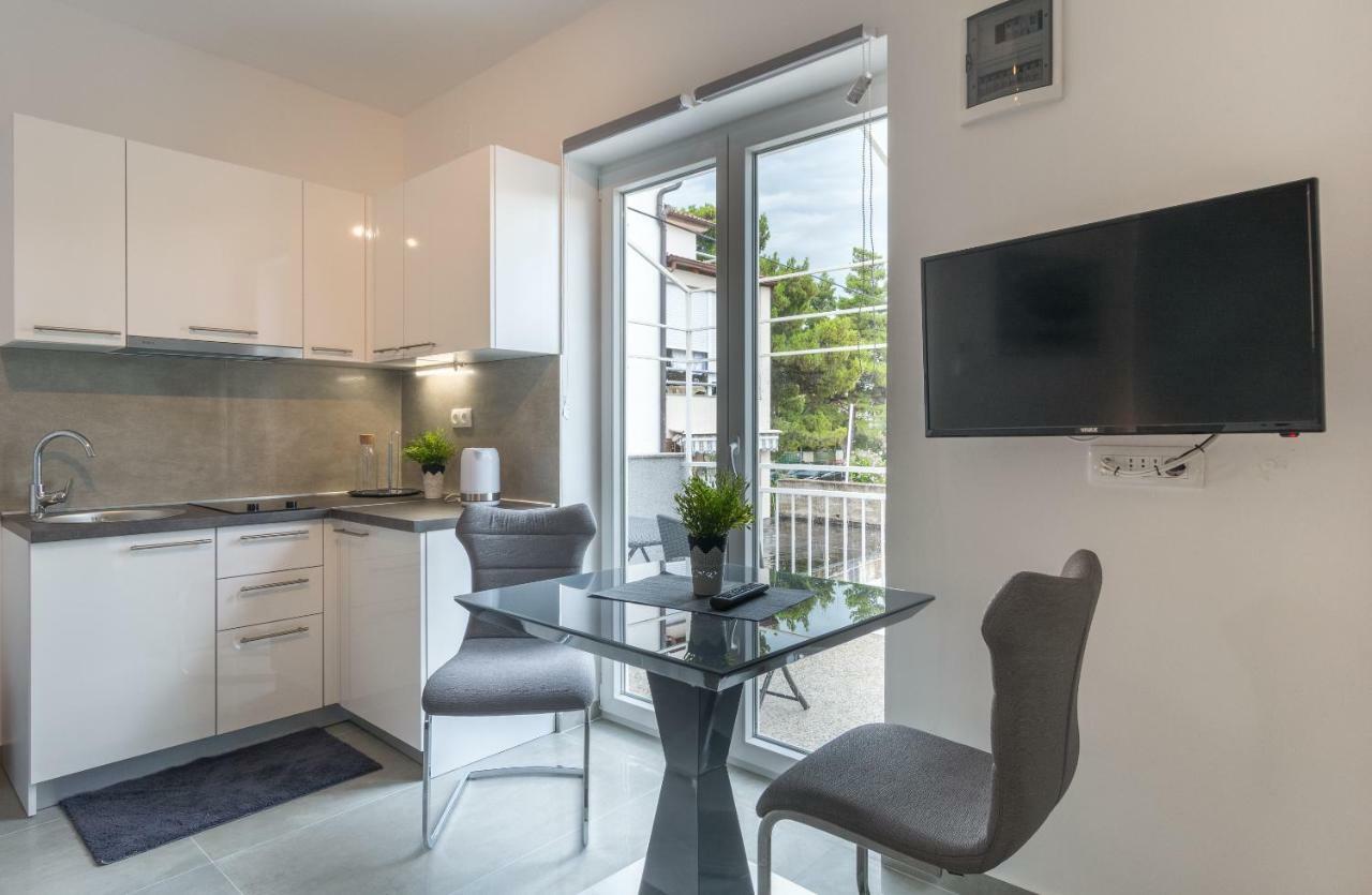 Luxury Apartment Melissa Vodice Exterior foto